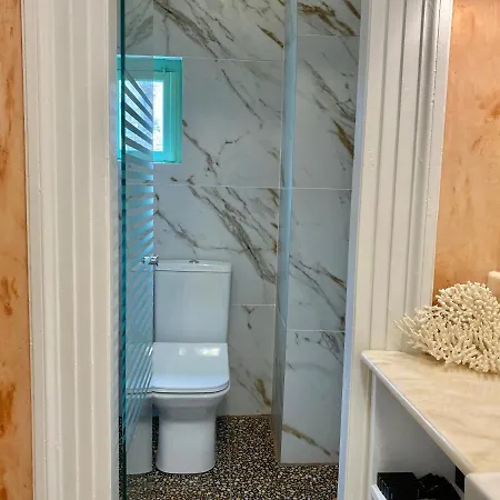 “athenas” Neoclassic Harbour View Appartement *