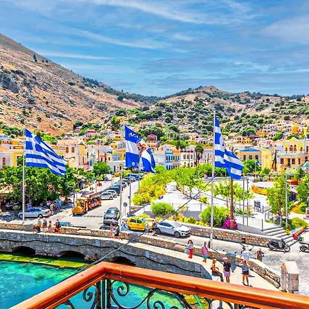 “athenas” Neoclassic Harbour View Apartment