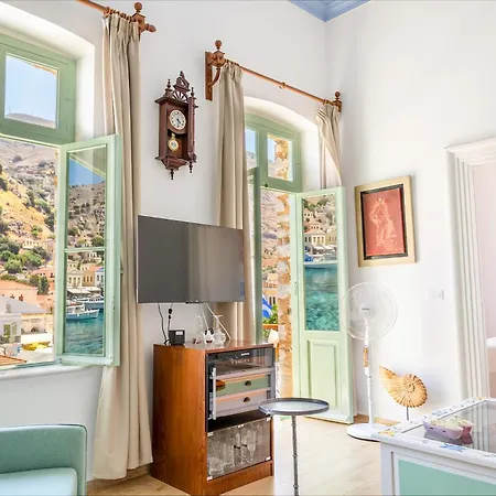 Διαμέρισμα “athenas” Neoclassic Harbour View Σύμη