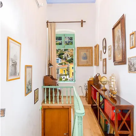 Apartment “athenas” Neoclassic Harbour View Symi