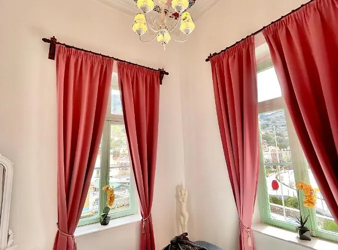 Appartamento “athenas” Neoclassic Harbour View Sými