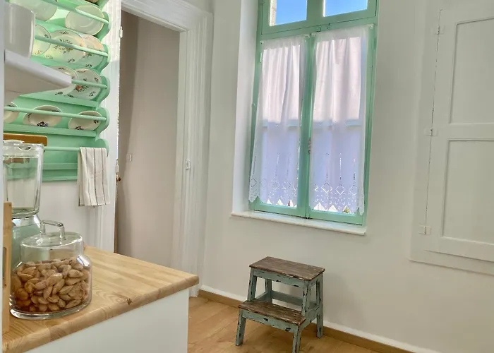 “athenas” Neoclassic Harbour View *