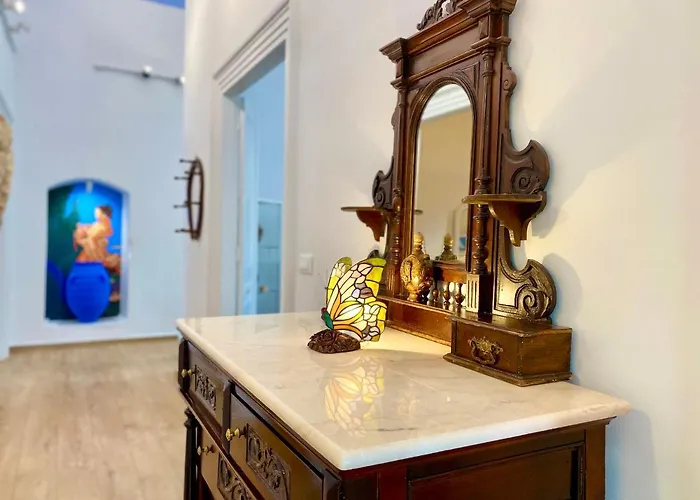 “athenas” Neoclassic Harbour View *