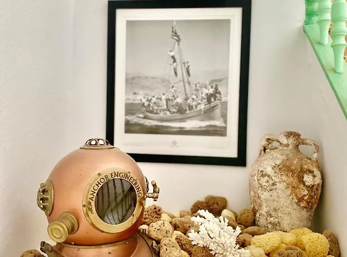 “athenas” Neoclassic Harbour View